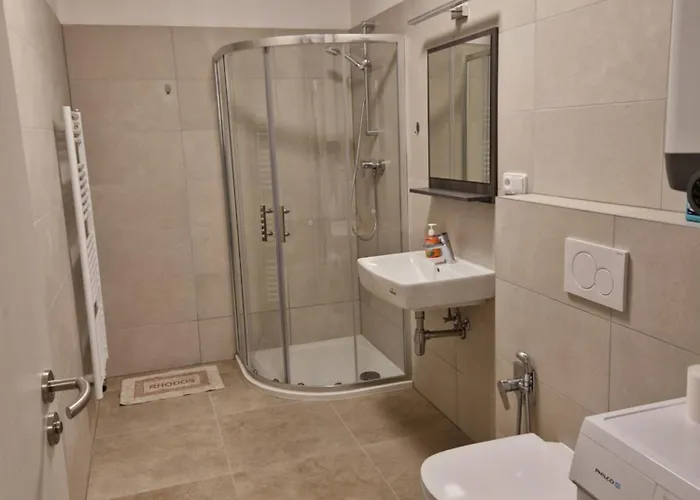 Apartman Na Statku Nh Stables Apartmán *